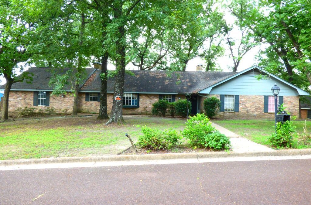 264 Fernwood Drive – $289,600 – MLS# 22500985